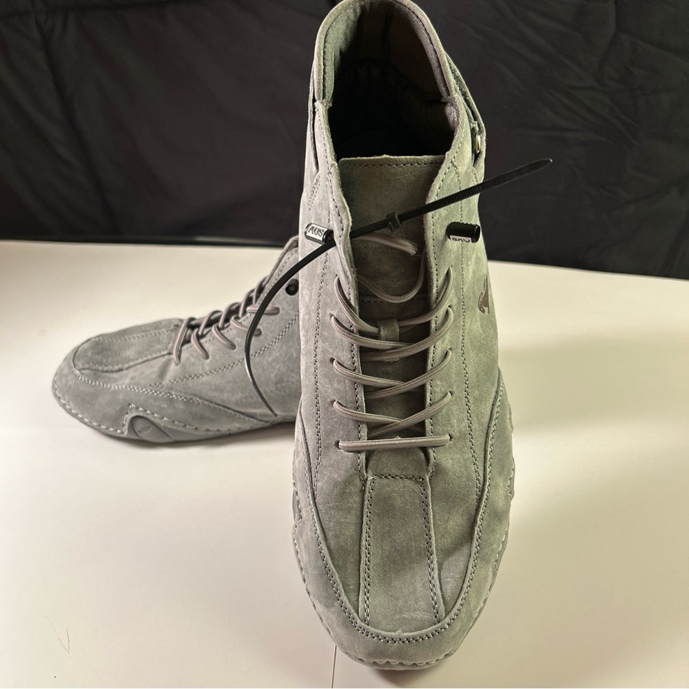 Dbeck Explorer Waterproof, Lightweight Unisex Outdoor Shoes for Biking & Commuti